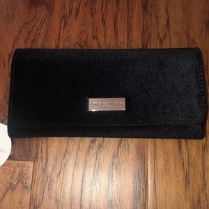 Adrienne Vittadini Wallet w/phone pocket